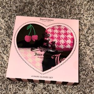 Juicy Couture Gloves Set